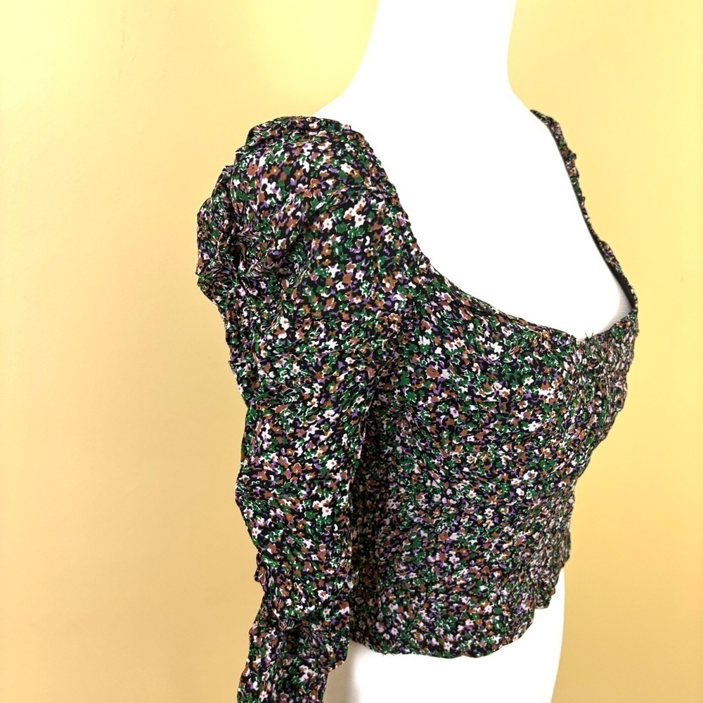 Astr Multicolor Floral Ruched Long Sleeve Sweetheart Neck Cropped Top (M) - - Picture 4 of 14